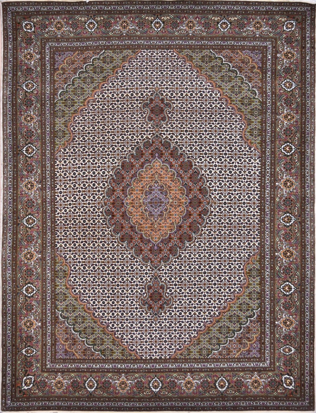 Persian Tabriz Mahi Ivory, 4′11″ × 6′8″