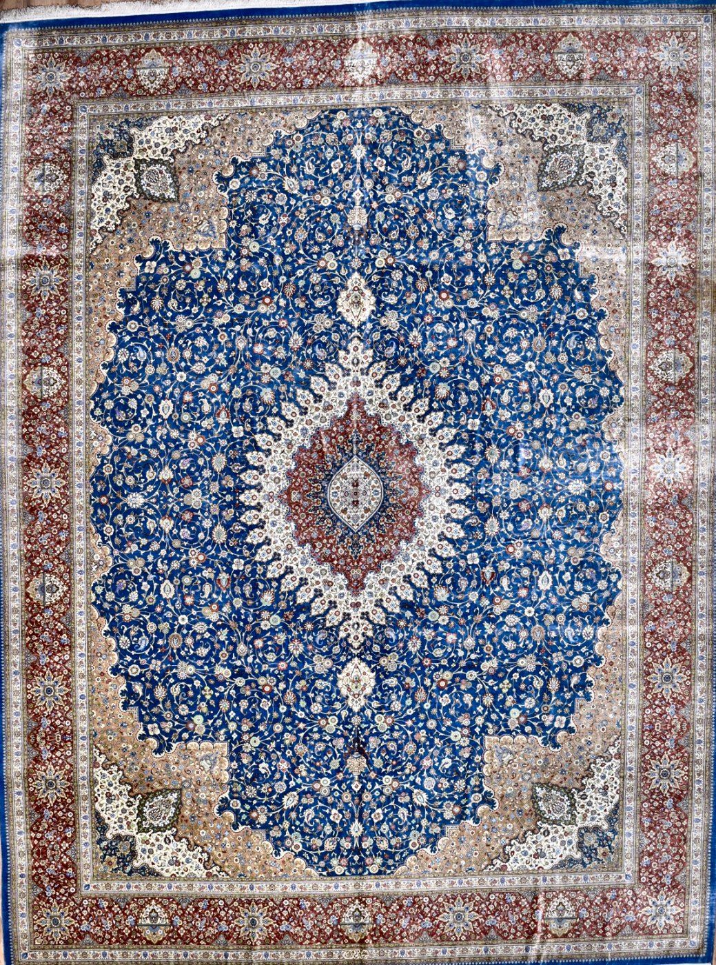 Qum Blue / Salmon, 9′8″ × 13′0″