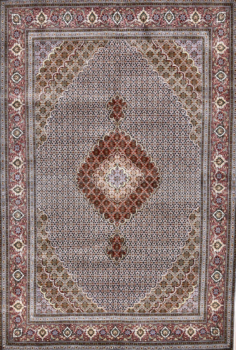 Tabriz Ivory, 6′8″ × 10′0″