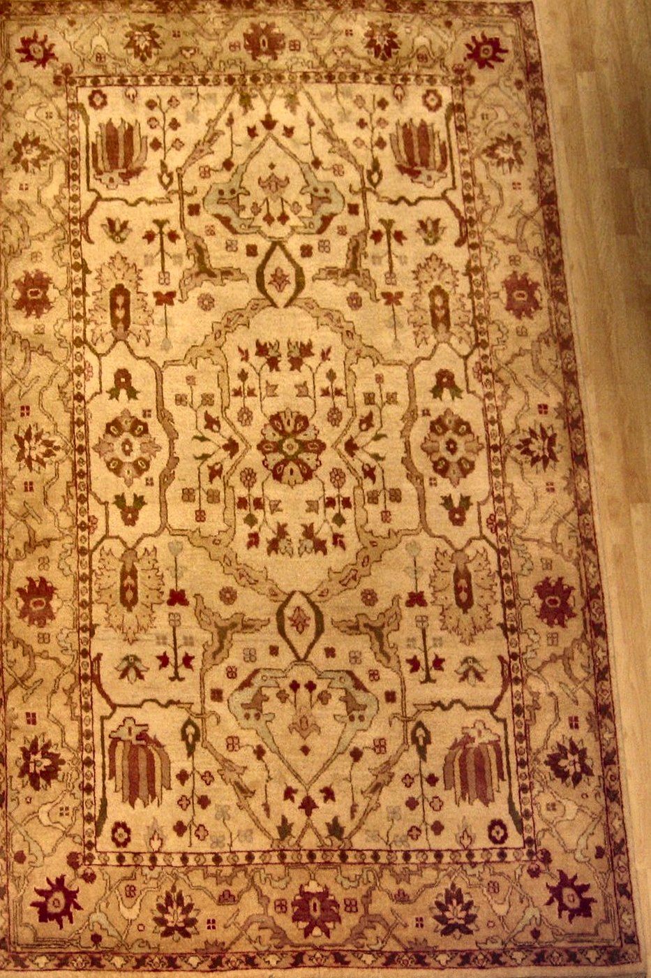Agra Ivory, 6′0″ × 9′0″