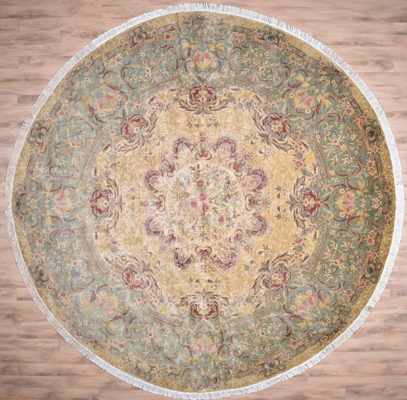 Aubusson Cream/Green, 12′1″ × 12′2″