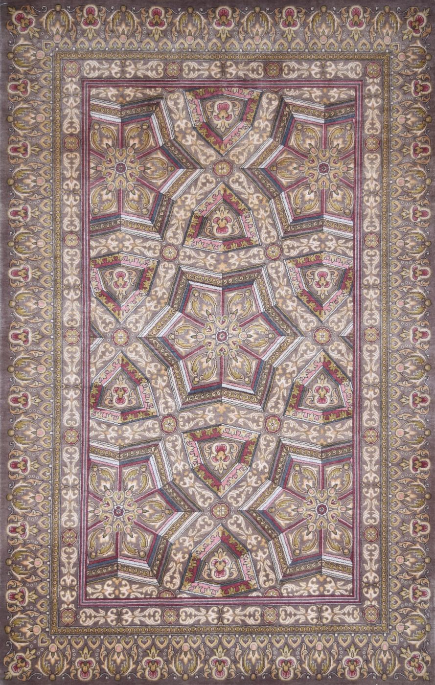 Renaissance Beige, 4′7″ × 7′1″, from the Shalimar collection
