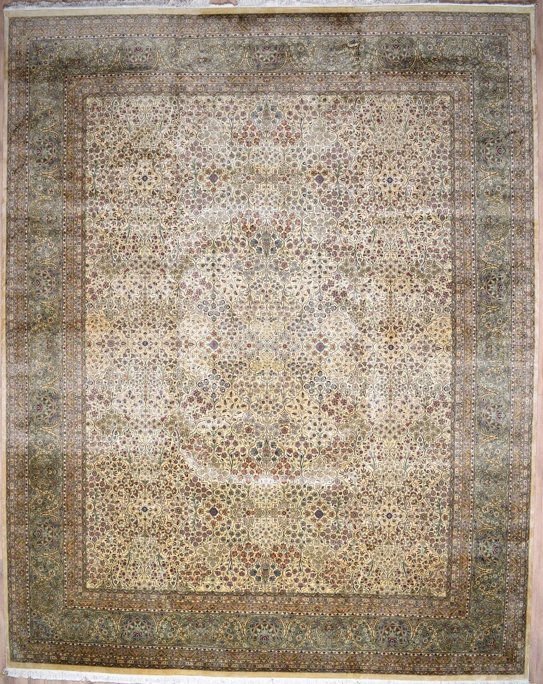 Shalimar Ivory & Green, 12′1″ × 15′2″