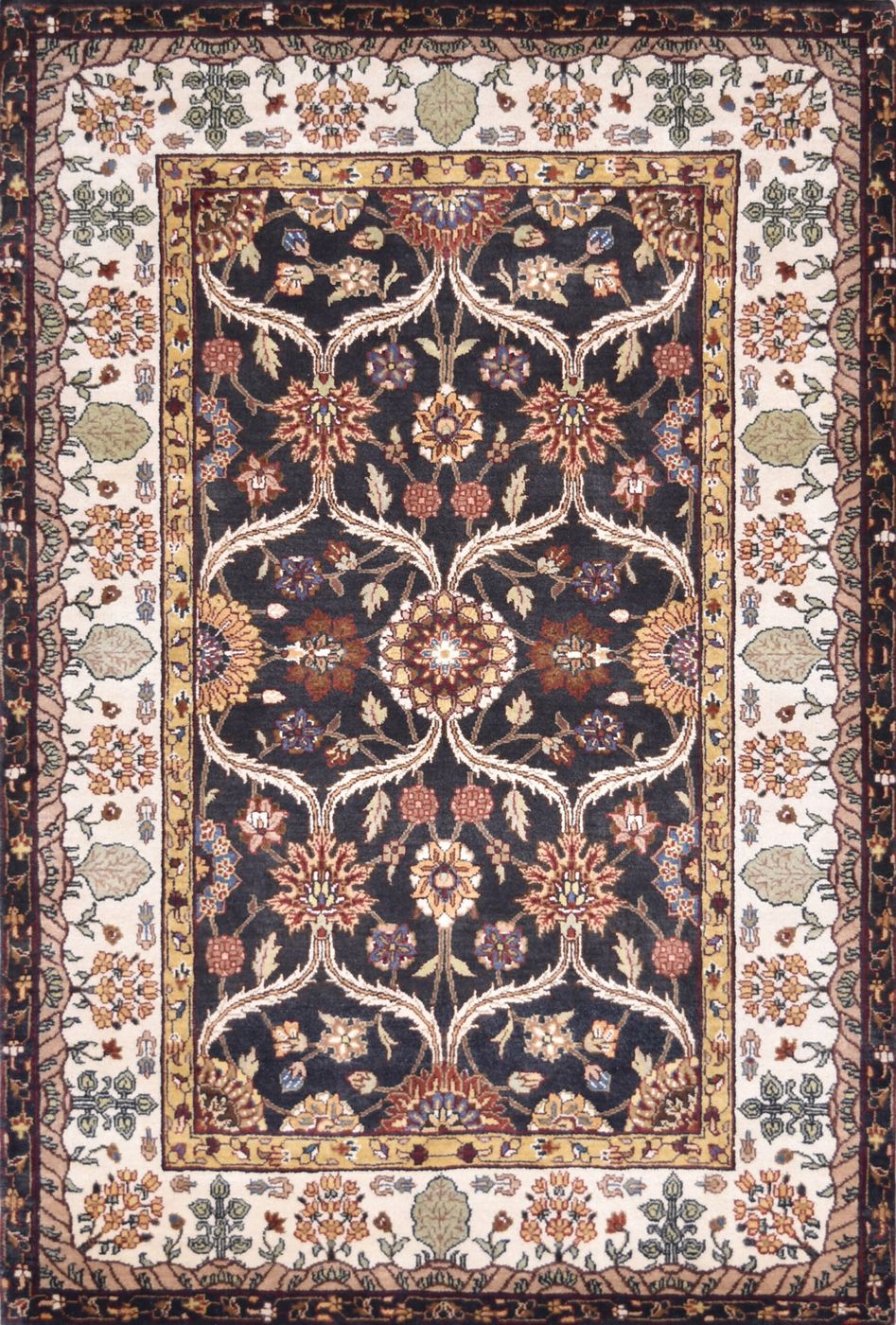 Rajput Agra Black/Ivory, 4′0″ × 6′1″