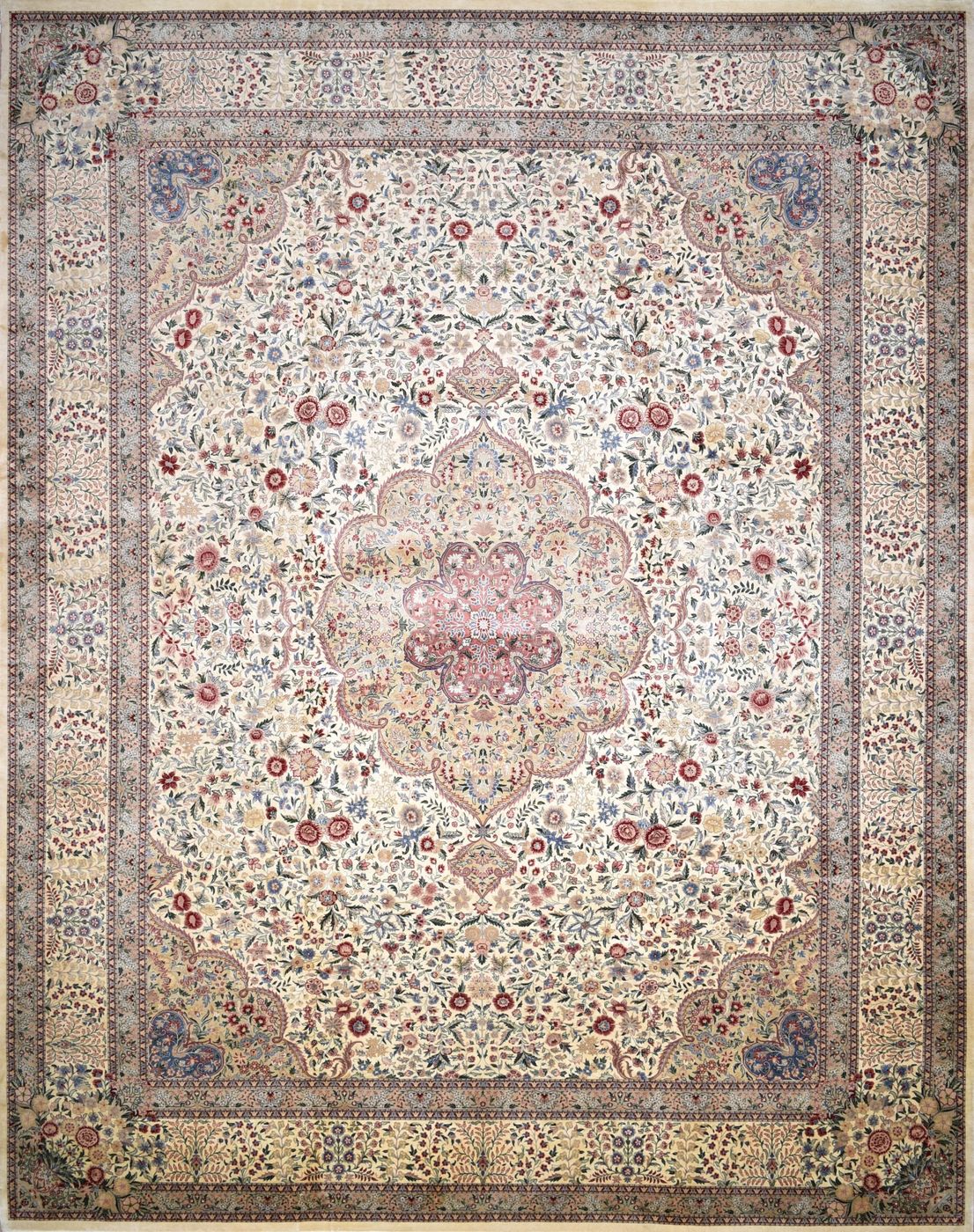 Kashan Sujjah Ivory, 11′11″ × 15′3″
