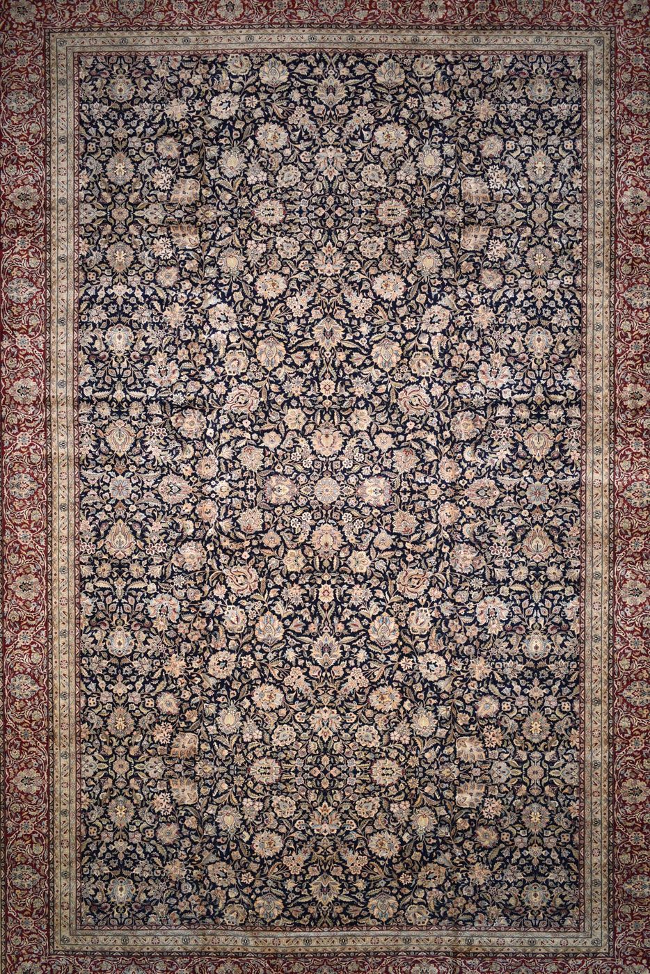 Kashan Navy & Burgundy, 14′2″ × 21′9″
