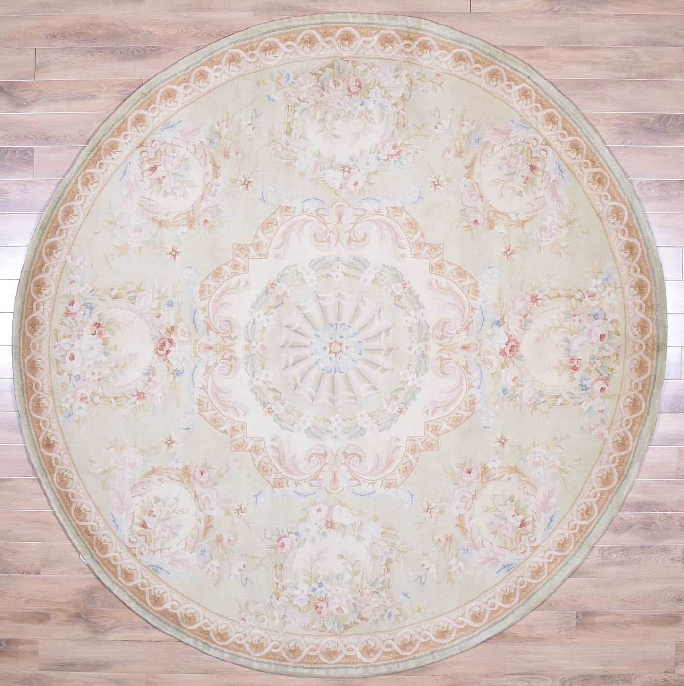 Savonnerie Green, 8′0″ × 10′0″