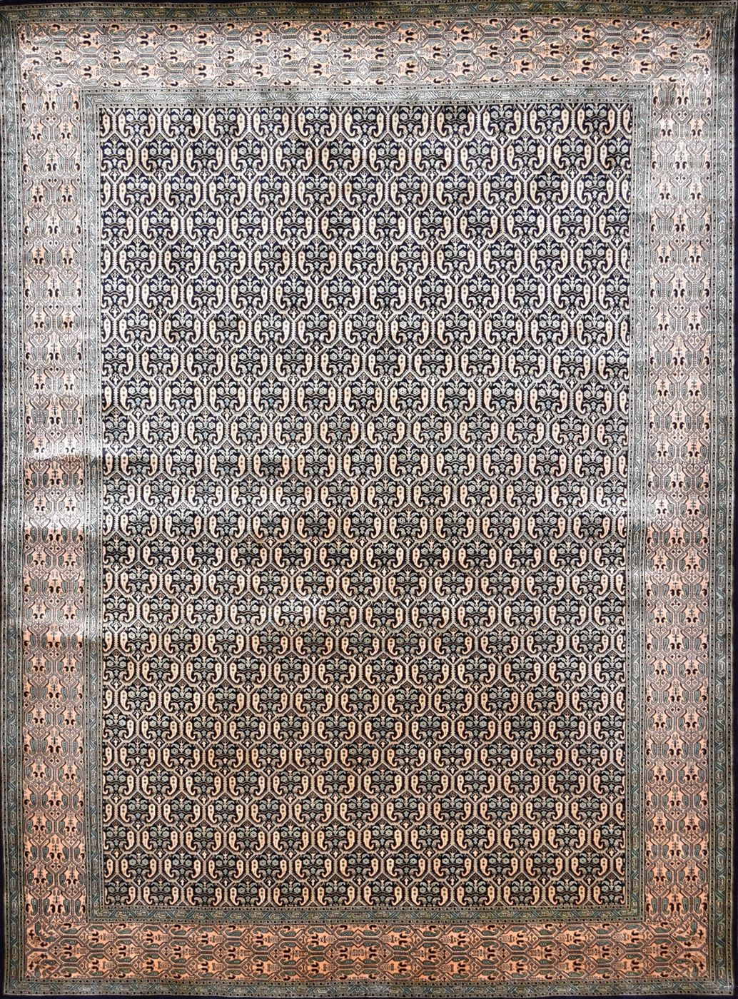 Qum Navy/Ivory, 5′0″ × 7′0″