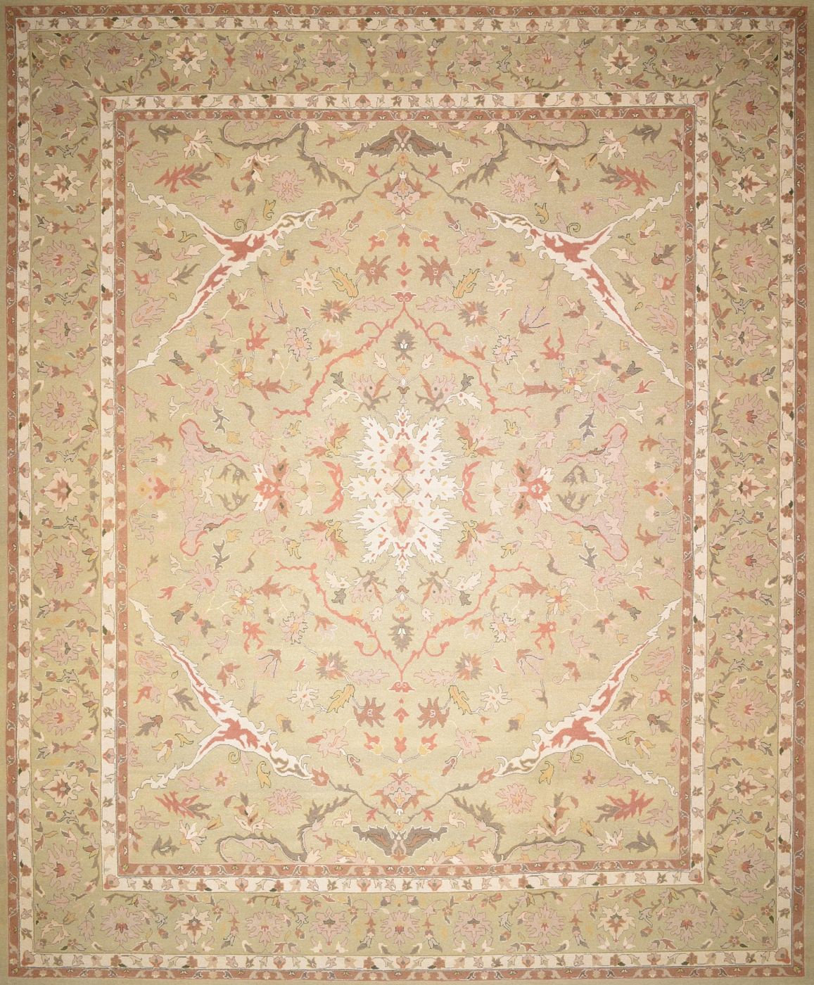 Sultanabad FS13L Green, 12′1″ × 14′11″