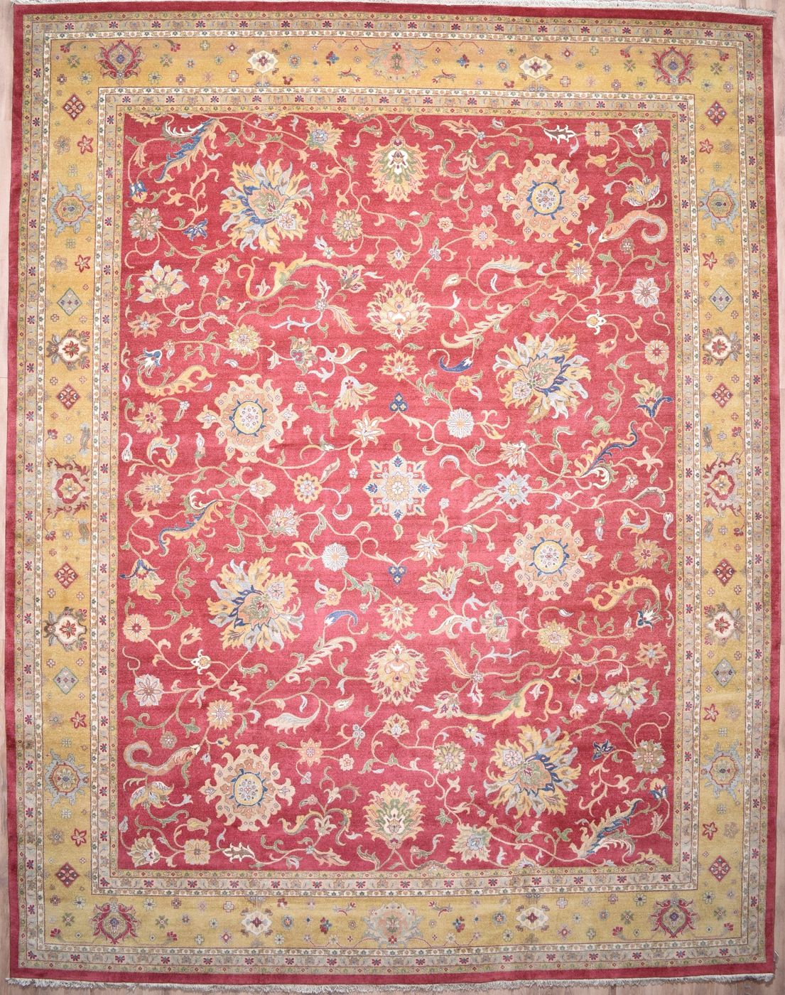 Sultanabad AMT103A Berry & Gold, 11′10″ × 15′1″