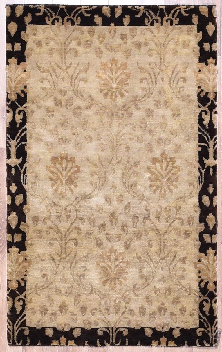 Tibetian Beige/Bronze, 3′0″ × 4′11″