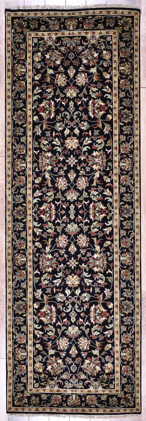 Kashan Black / Black, 9′11″ × 10′2″