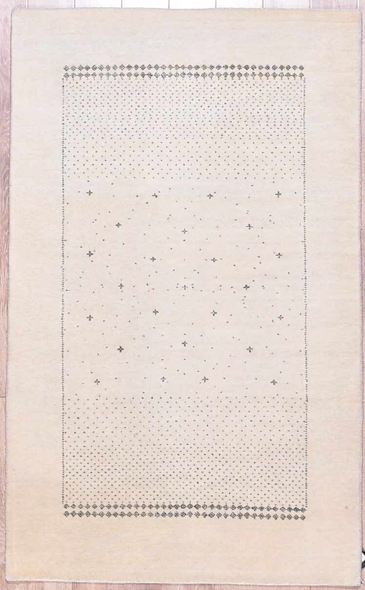 Amalfi Ivory, 3′0″ × 4′11″