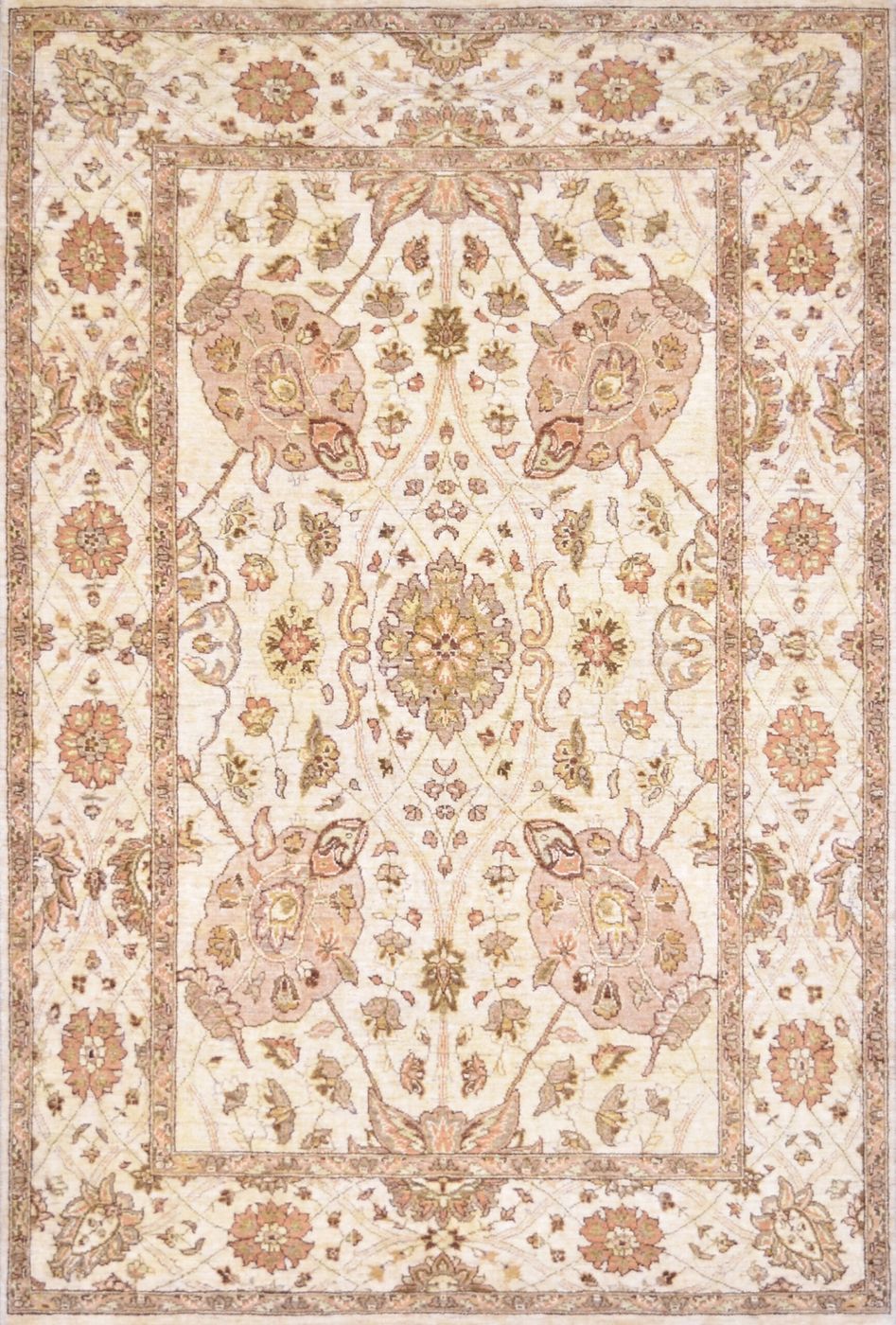 Haji Jalili Geo Cream, 4′1″ × 6′0″