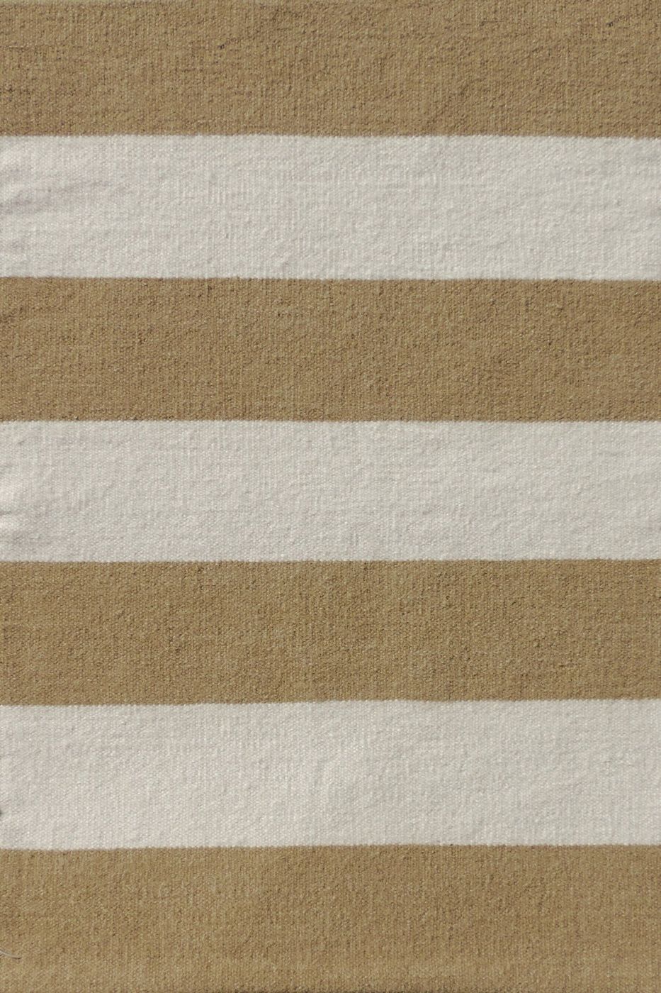 India rug, Sand / Ivory, 6′1″ × 9′0″