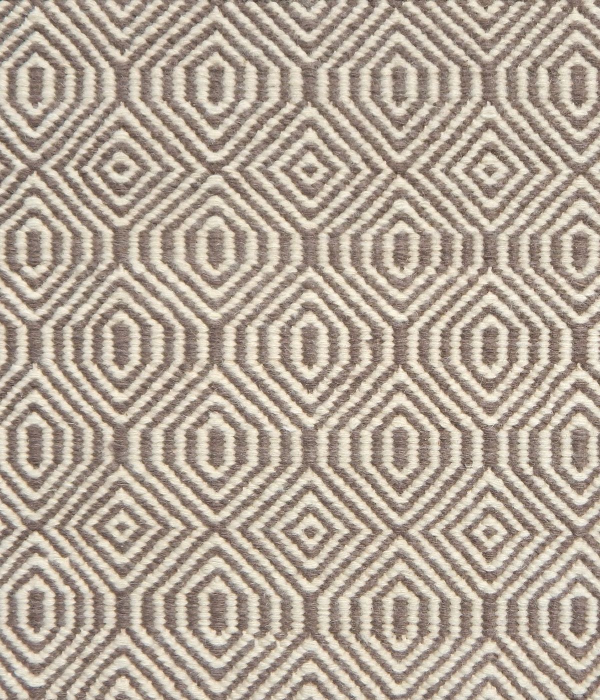 India rug, Umber, 9′0″ × 12′0″