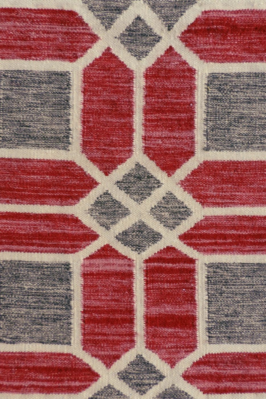 India rug, Berry, 9′0″ × 12′0″