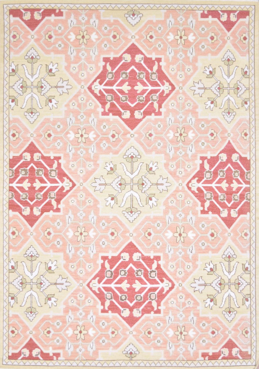 Andalus AND817V Berry, 4′4″ × 6′2″