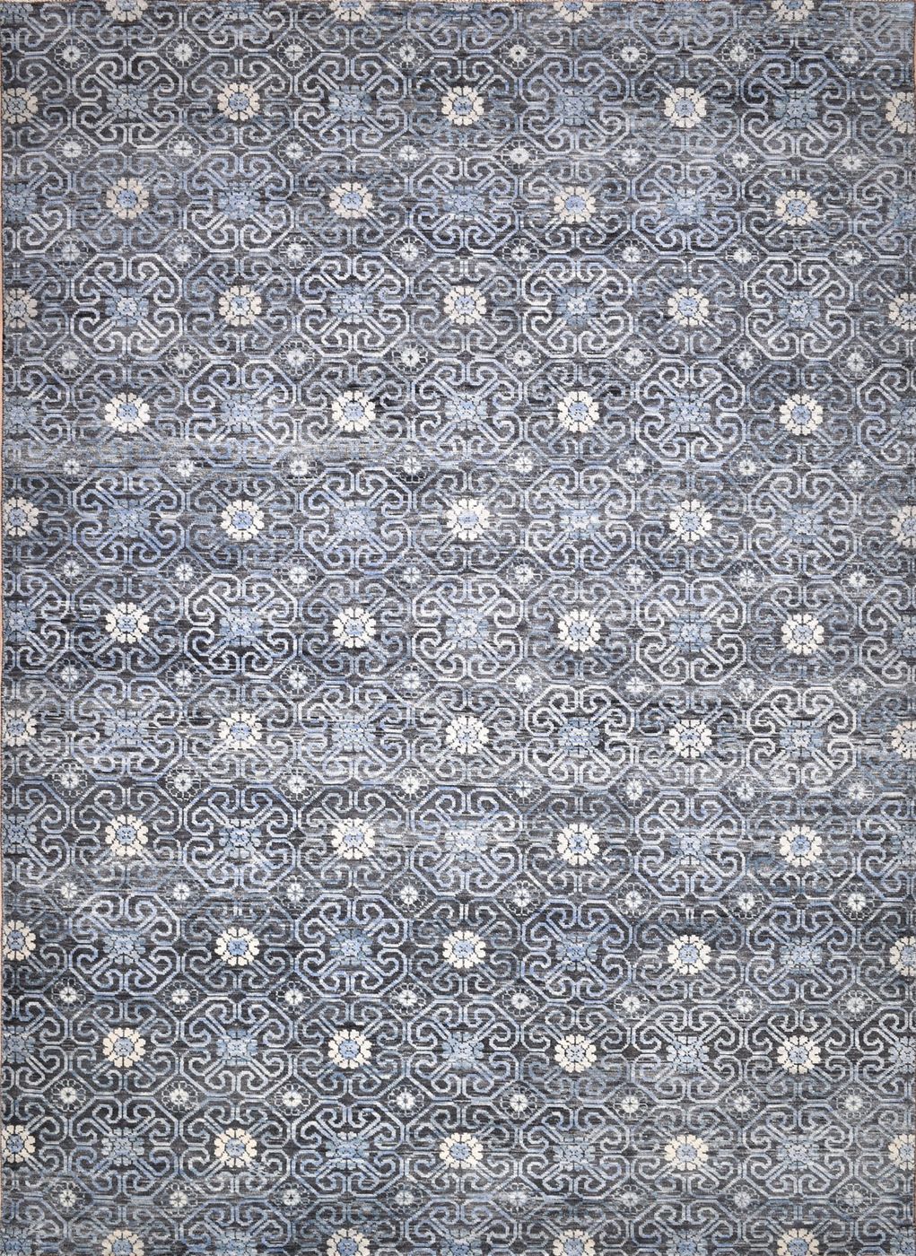 942 Charcoal, 10′0″ × 13′10″