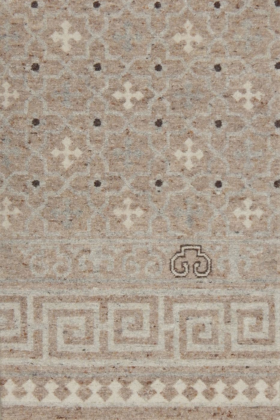 India rug, Beige, 8′0″ × 10′0″
