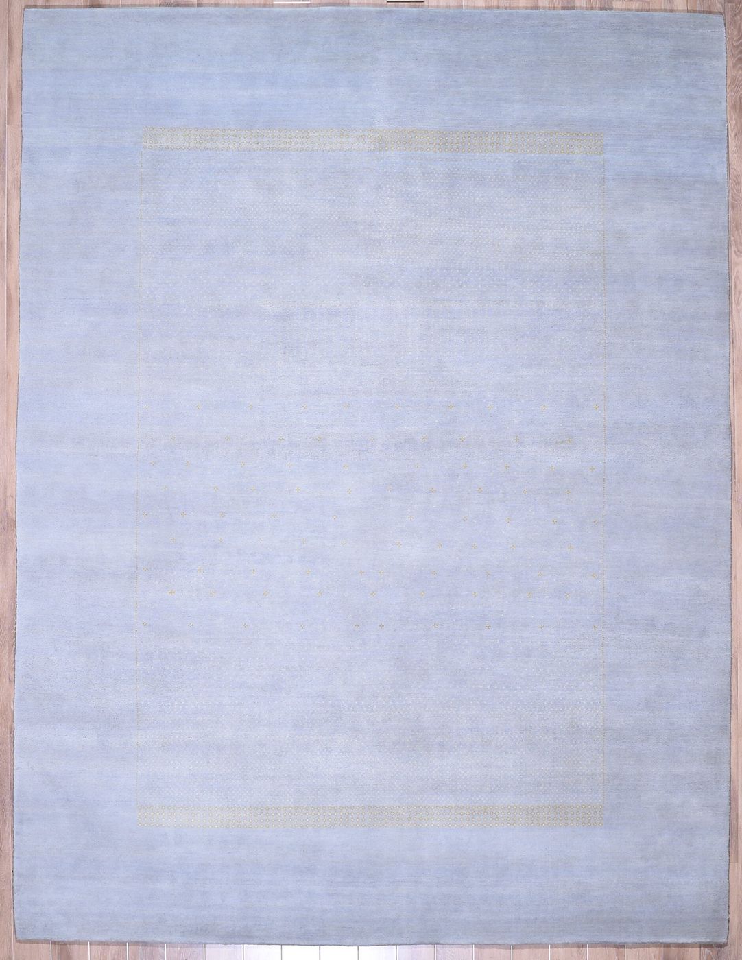 India rug, Silver / Gold, 7′7″ × 10′0″