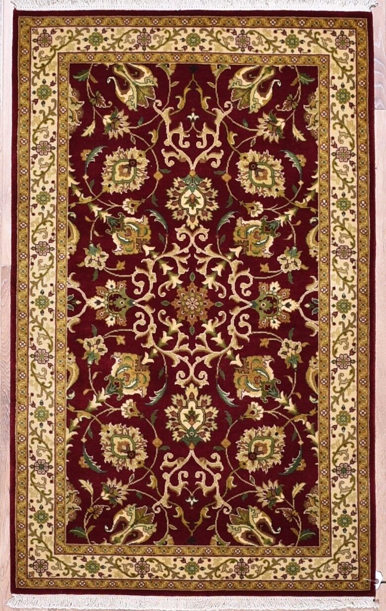 Mehran Burgundy/Gold, 3′1″ × 5′0″