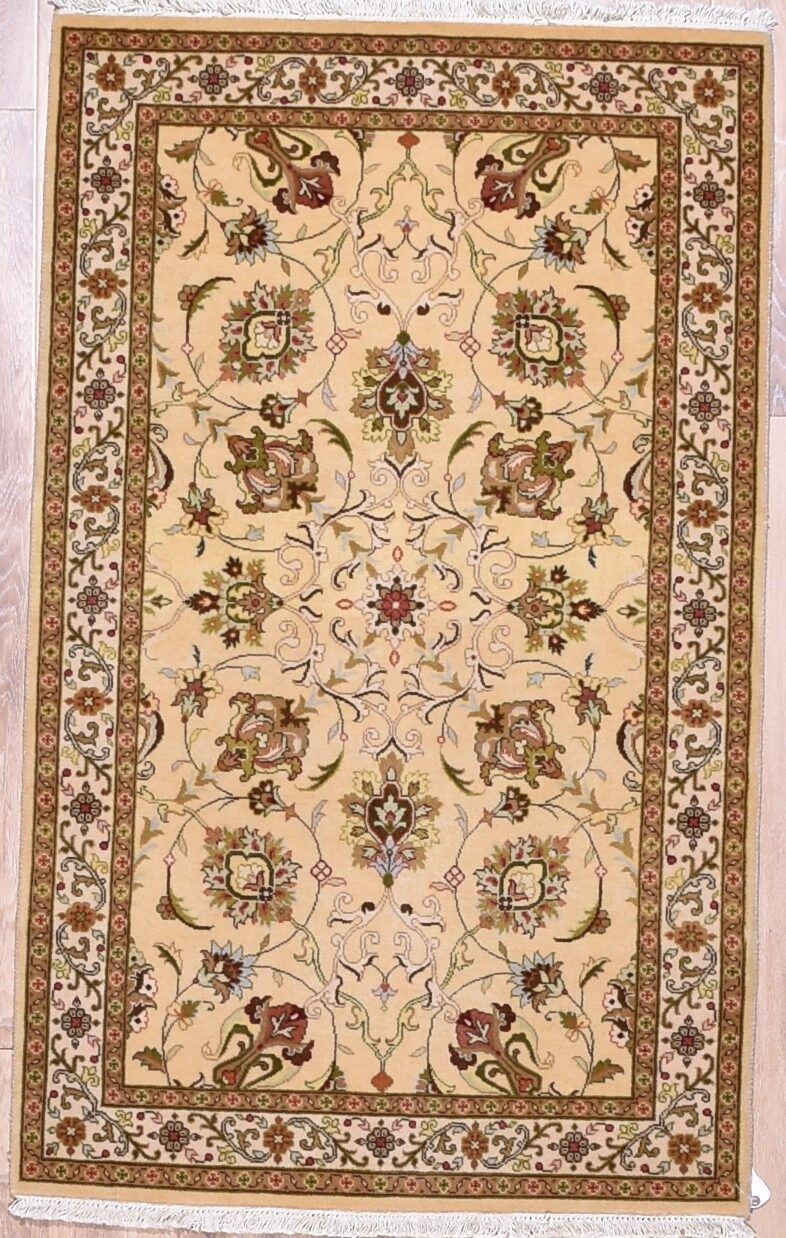 Mehran L.Gold/Ivory, 3′0″ × 5′0″