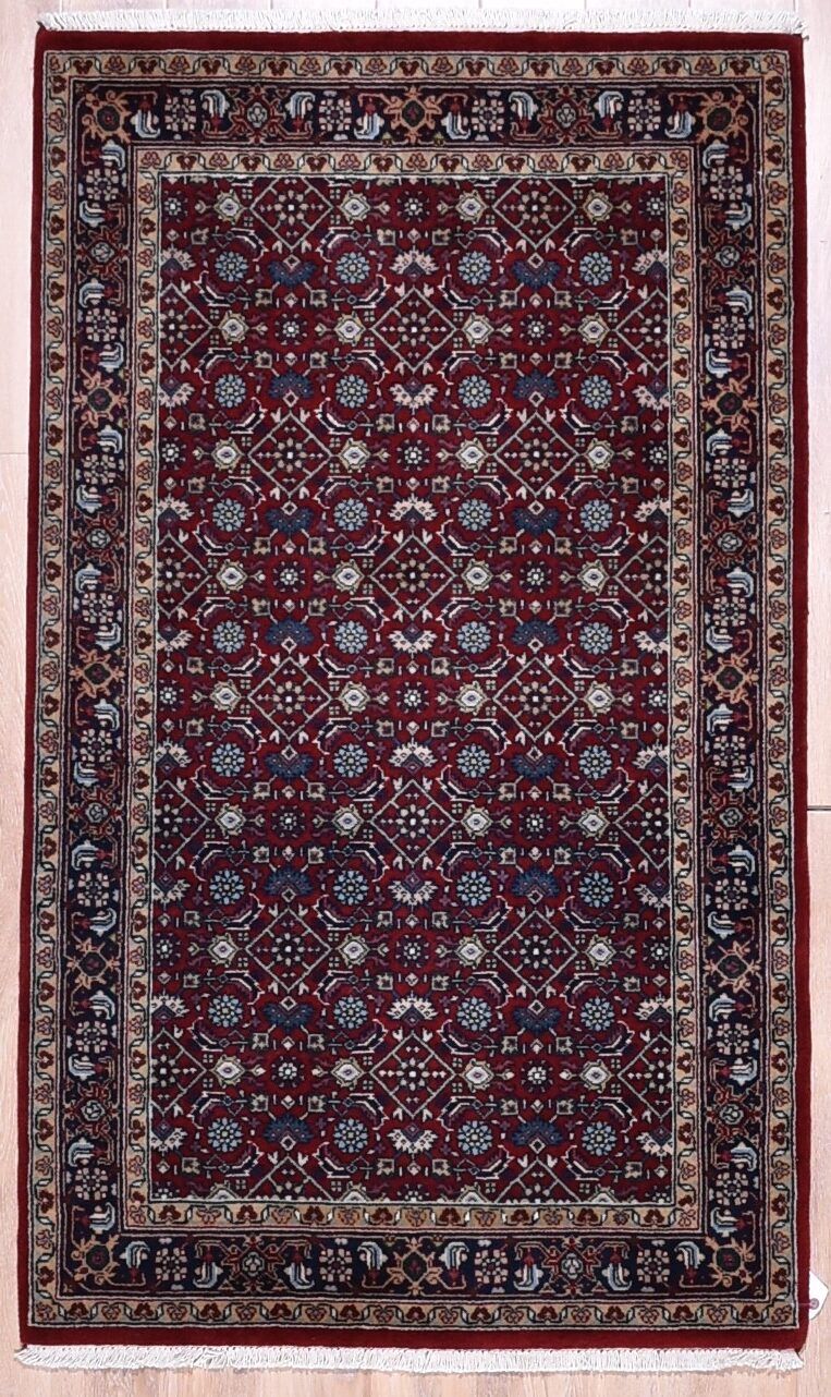Herati Red/Navy, 3′0″ × 5′1″