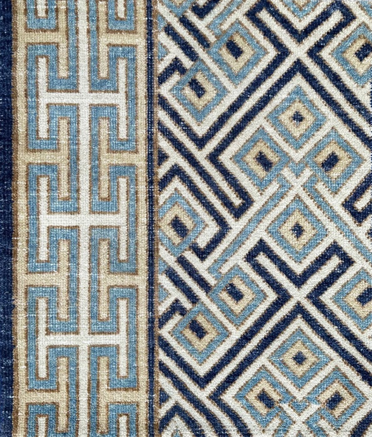 India rug, Beige, 9′0″ × 12′0″