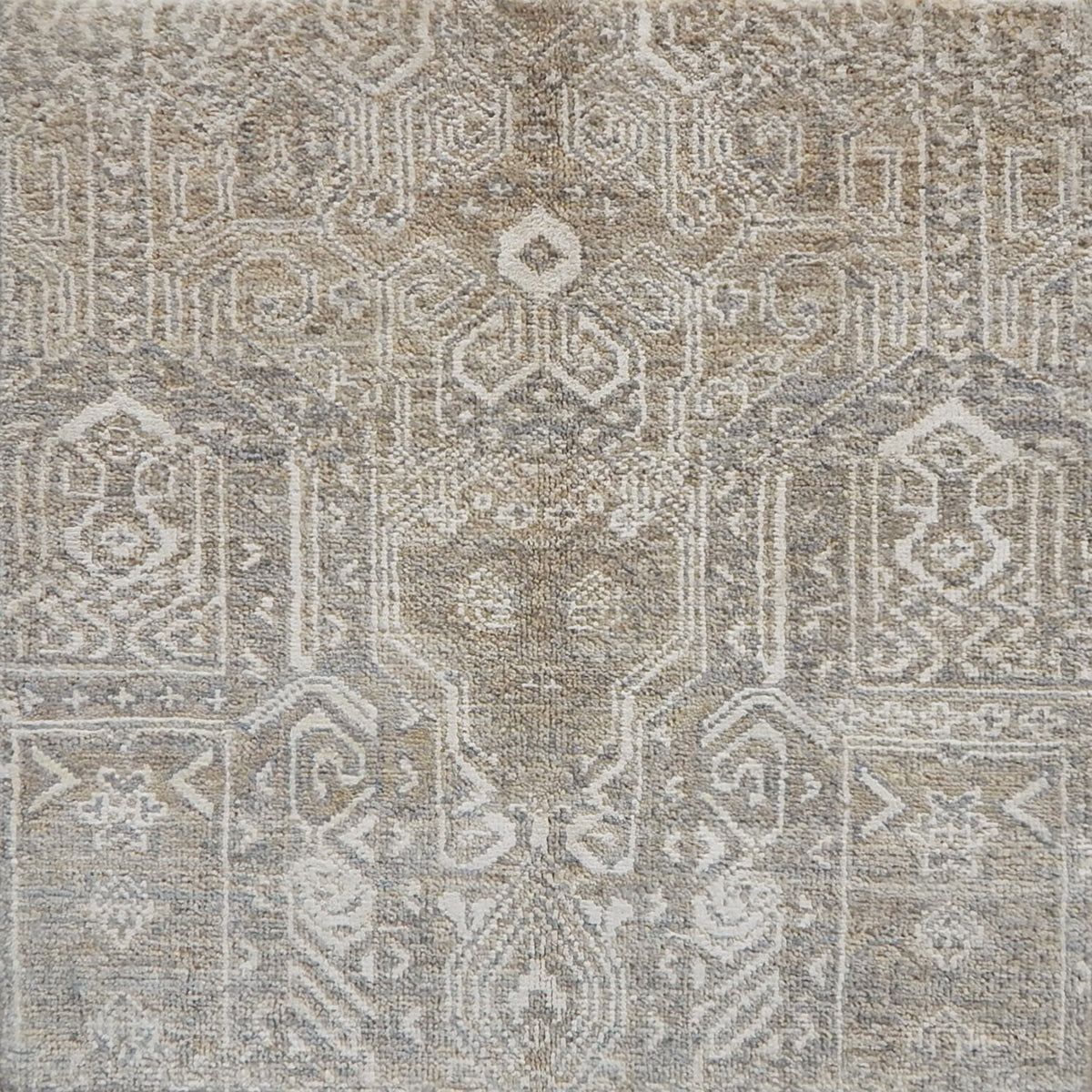Pakistan rug, Silver / Beige, 12′0″ × 15′0″