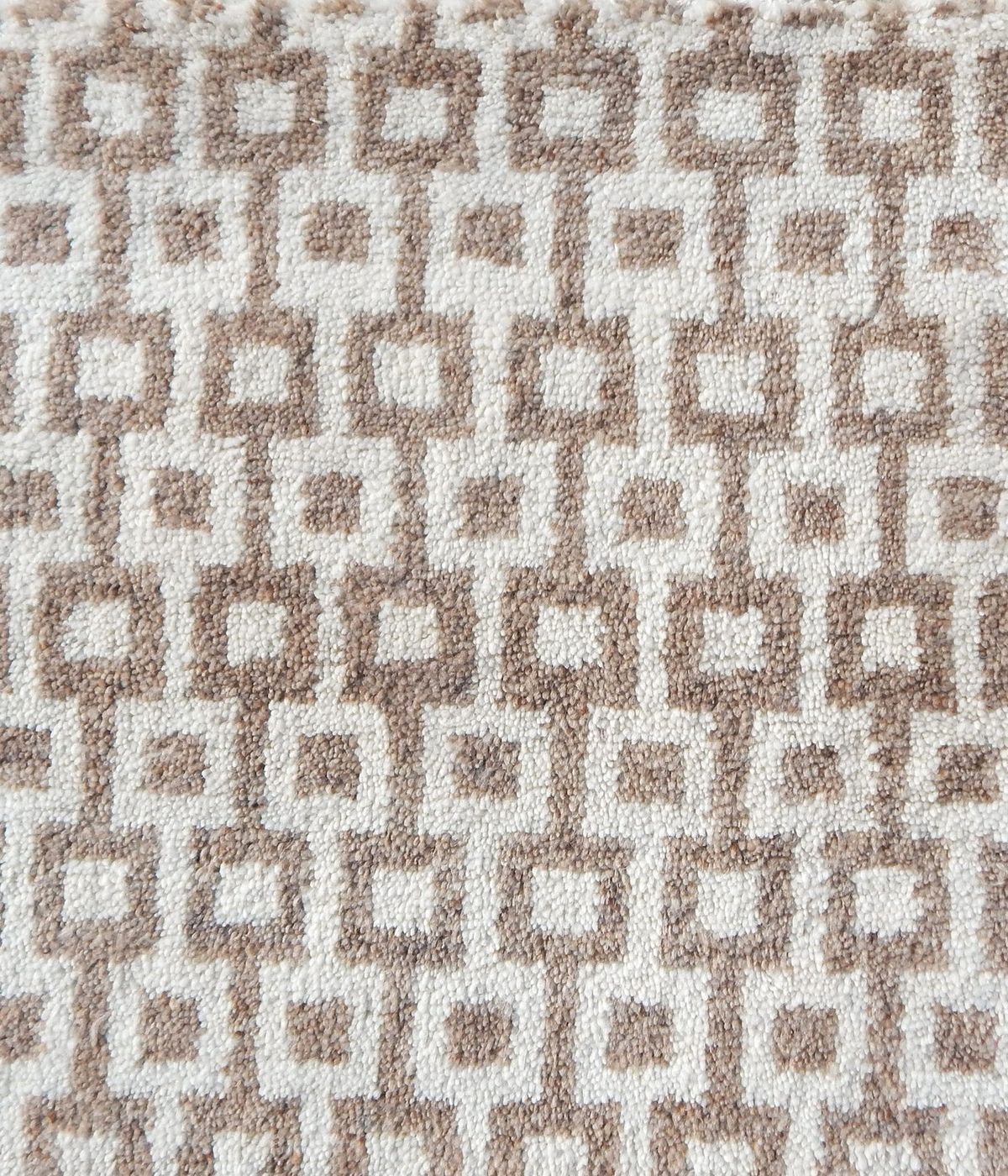 India rug, Beige, 8′0″ × 10′0″