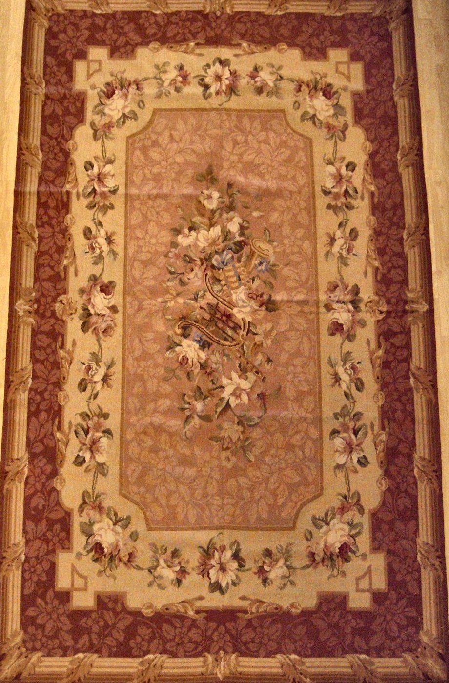 Floral Beige, 5′9″ × 8′9″