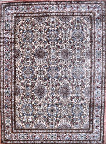 Qum Ivory / Rose, 9′8″ × 13′0″