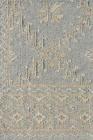 India rug, L.Blue / Ivory, 8′3″ × 9′11″
