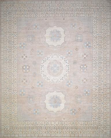 Khotan Beige, 11′8″ × 14′8″