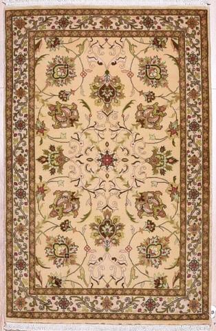Mehran L.Gold/Ivory, 2′6″ × 4′0″