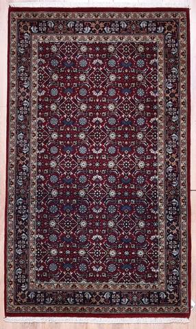 Herati Red/Navy, 3′0″ × 5′1″