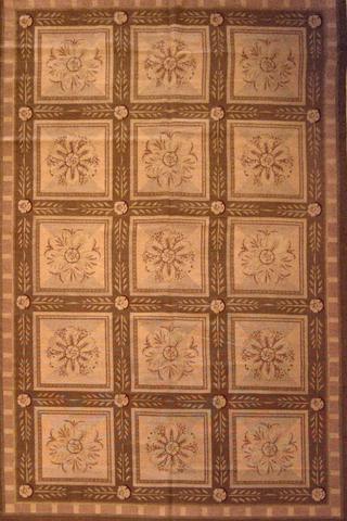Floral Green, 6′0″ × 9′0″