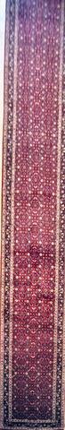 Herati Red / Navy, 2′8″ × 17′5″